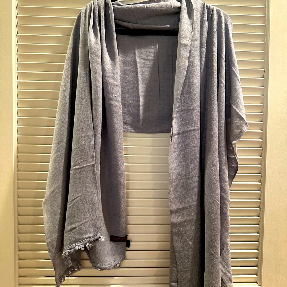 Alexi Andriotti pashmina wrap scarf grey silver